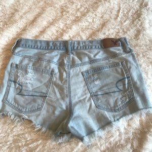 AMERICAN EAGLE Vintage Hi-Rise Festival shorts